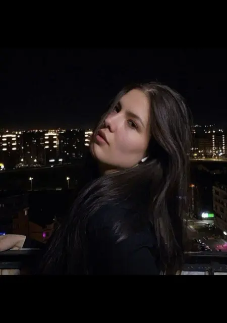 Виктория из Амстердама, мне 21, познакомлюсь для совместных путешествий