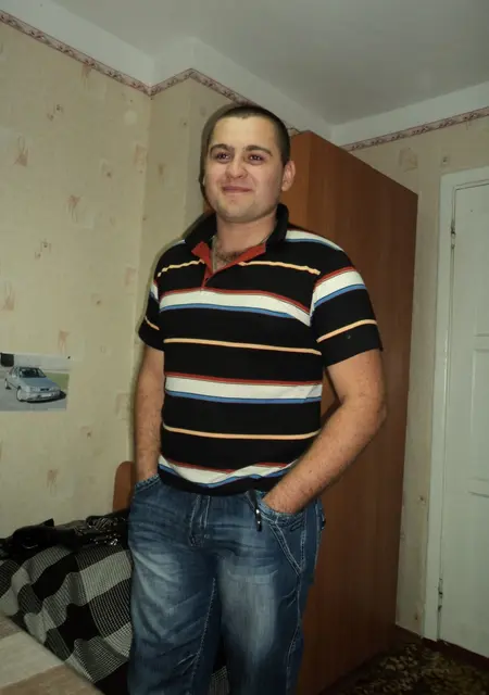 Миханик из Горловки, мне 35, познакомлюсь без обязательств