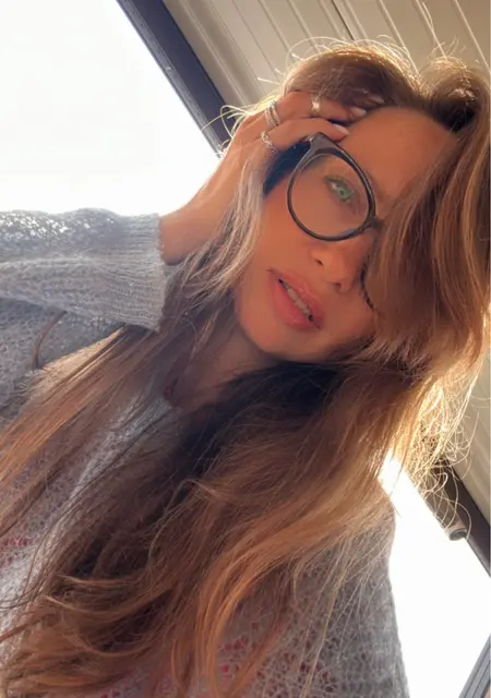 Алина из Юнион-сити, мне 44, познакомлюсь для дружбы