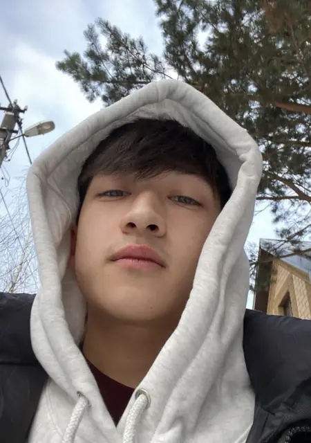 Isoo из Душанбе, мне 23, познакомлюсь для открытые отношения