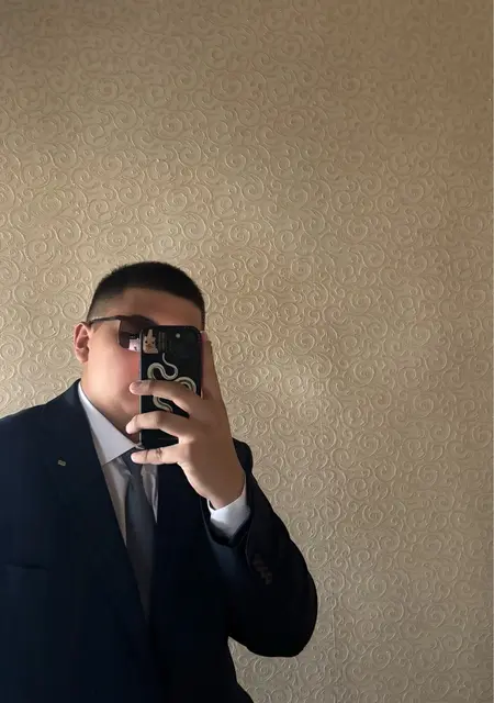 Арсен из Брюсселя, мне 24, познакомлюсь на одну ночь