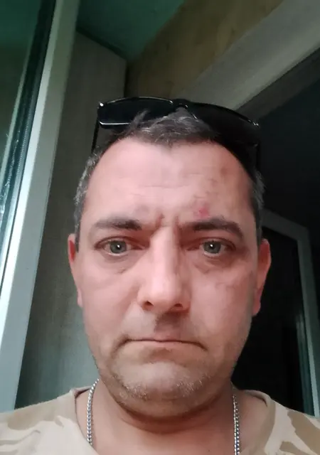 Я Сергей, 40, из Житомира, ищу знакомства на одну ночь