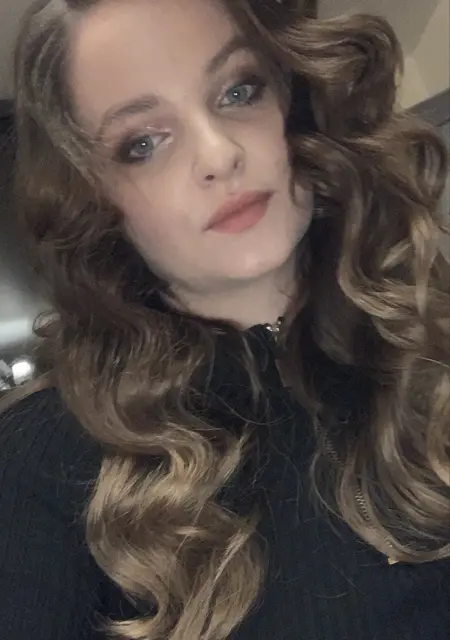 Я Дарья, 23, из Борисова, ищу знакомство для приятного времяпровождения