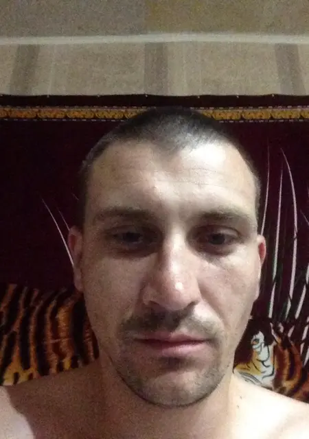 Игорь з Кам'янського, мені 37 років, познайомлюсь для приємного проведення часу