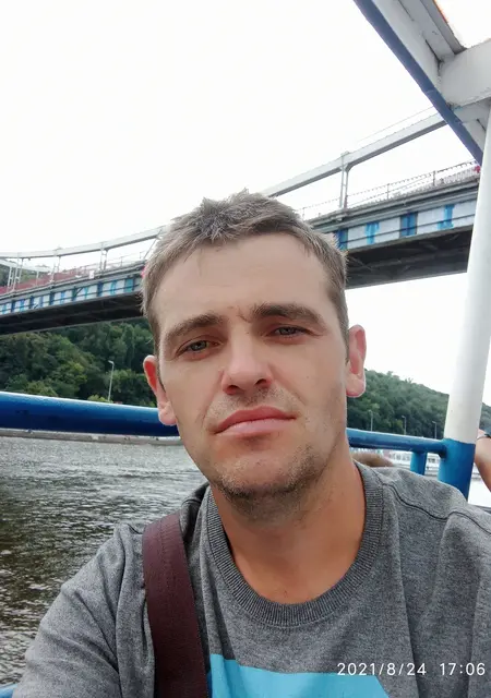 Саша з Богуслава, мені 40 років, познайомлюсь для постійних стосунків